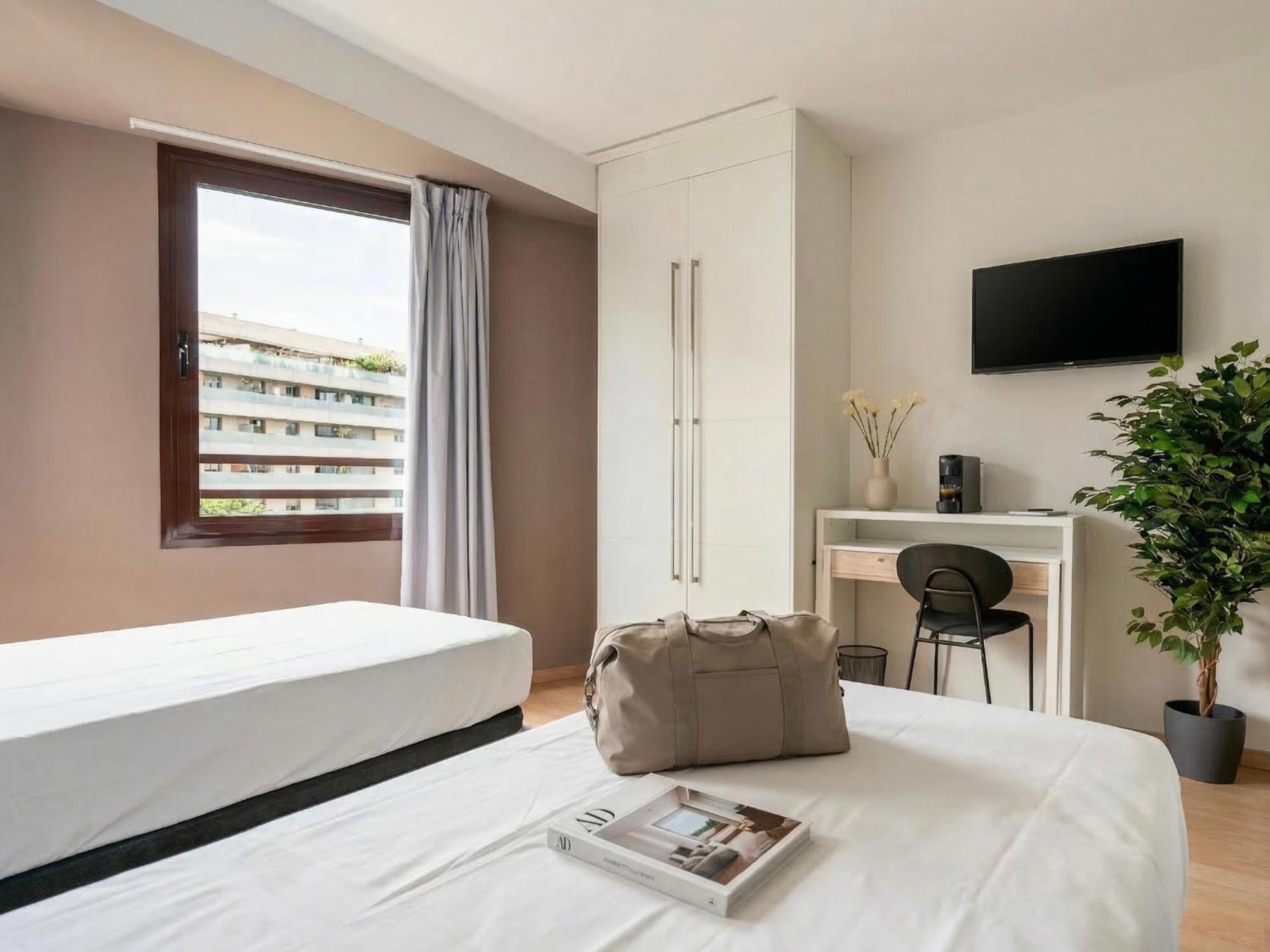 Limehome Barcelona Carrer De Fontcoberta - Digital Access, Barcelona